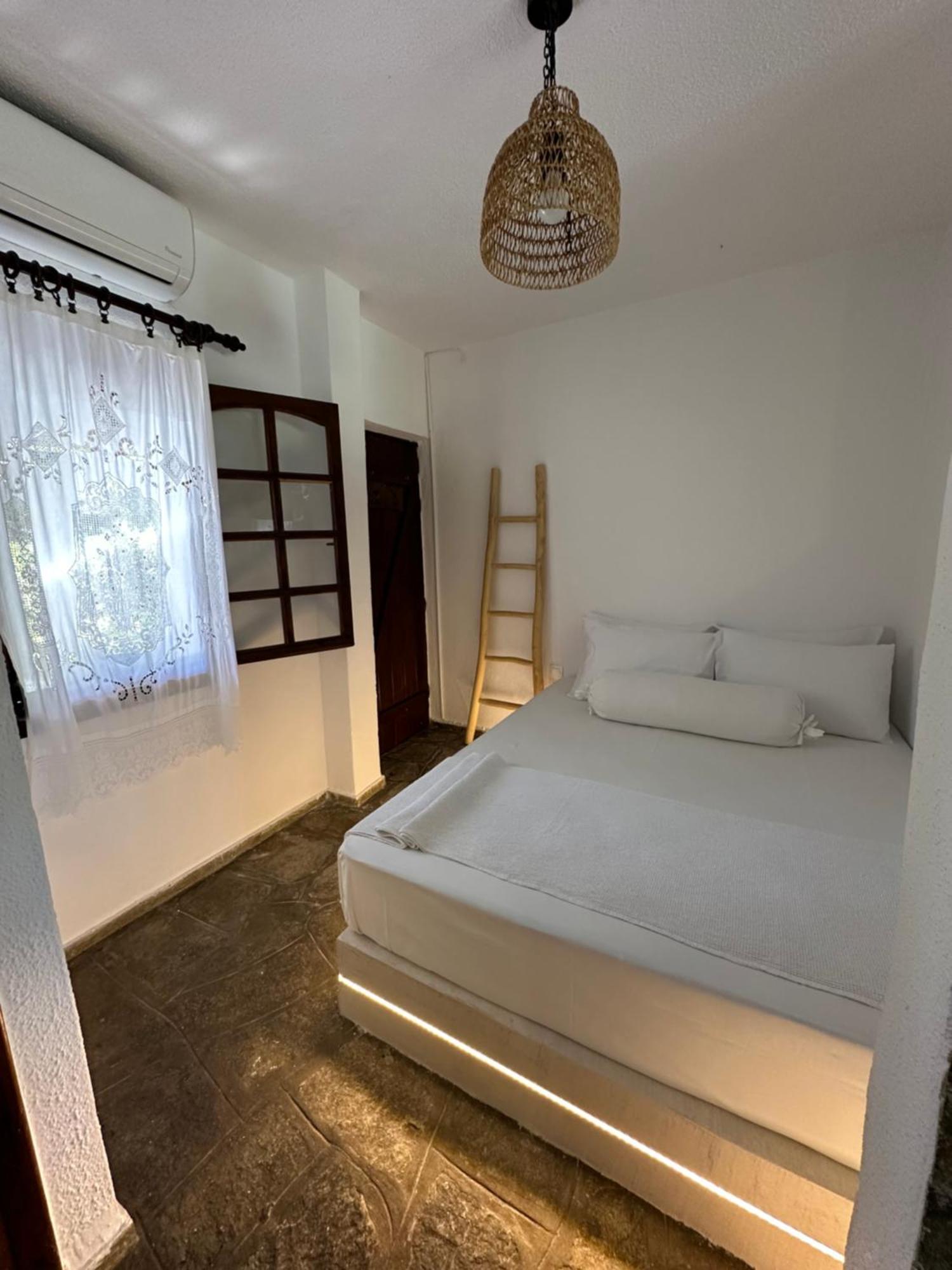 Γεράνι Suite In Ktima Gerostathi Polychrono Exterior foto