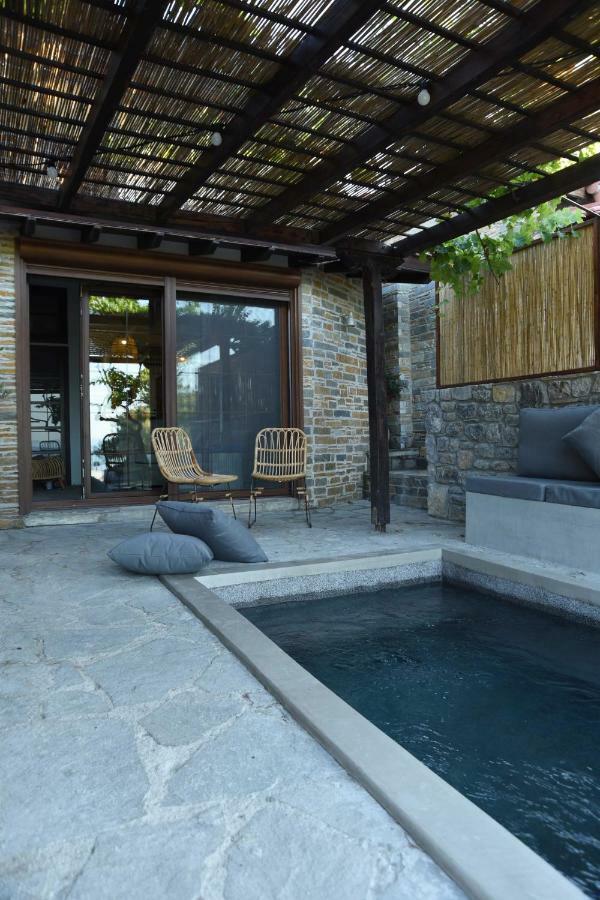 Γεράνι Suite In Ktima Gerostathi Polychrono Exterior foto